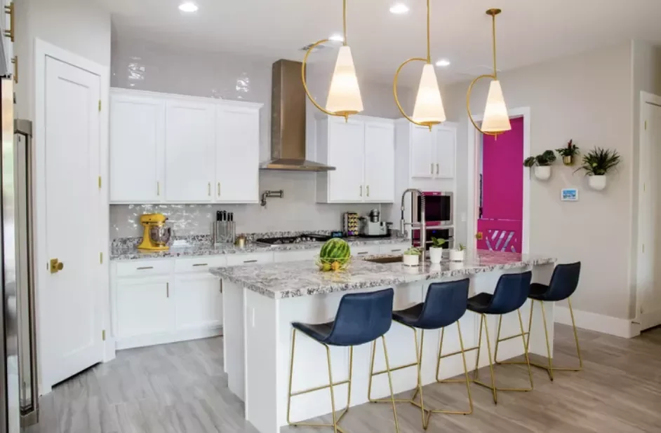 23 Granite Countertops That Will Make Your Kitchen Absolutely Stunning Subway Tile and Light Gray Granite