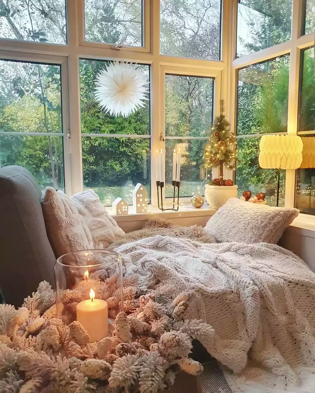 48 Cozy Small Sunroom Ideas That Will Transform Your Space 27 Sunroom Window Decor