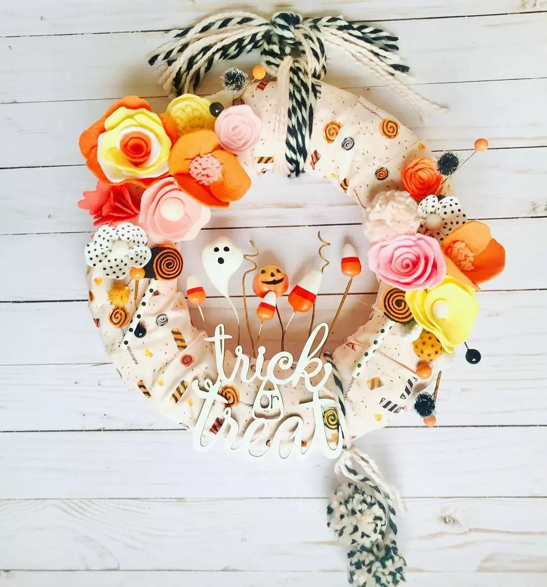 45 Spooktacular Halloween Wreath Ideas That Will Make Your Front Door the Neighborhood's Favorite Stop 44 Sweet Halloween Wreath