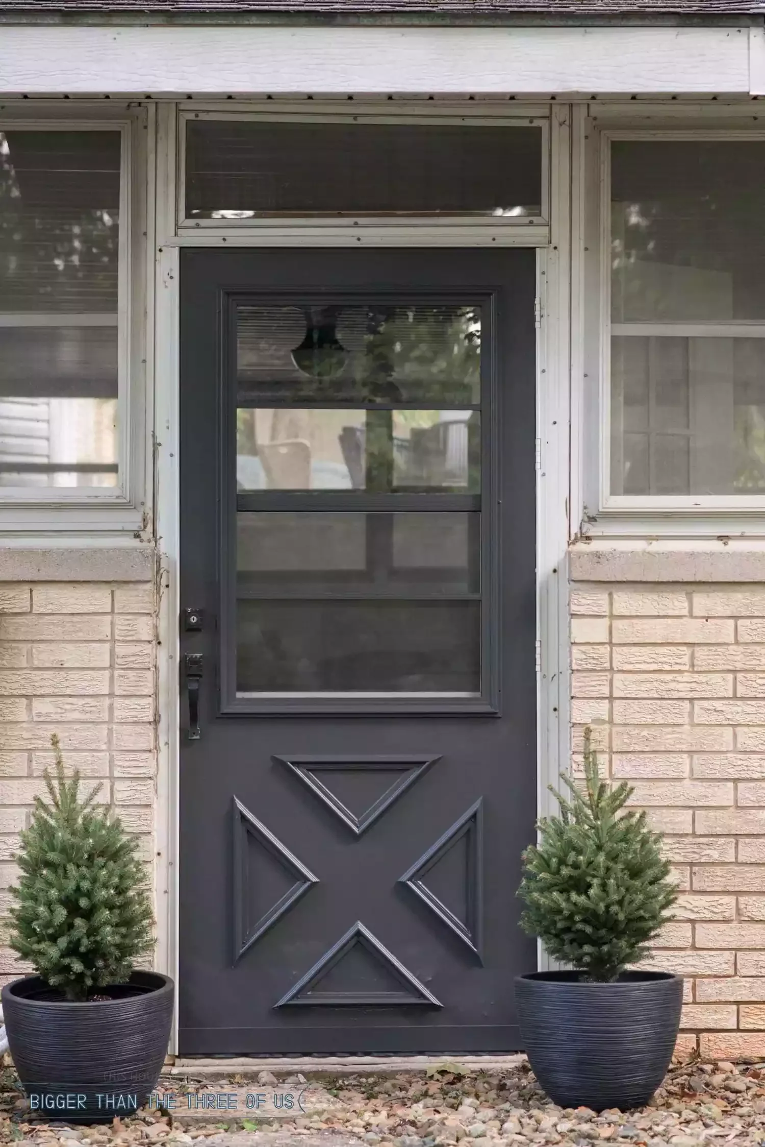 33 Stunning Black Front Door Ideas That Transform Your Home's Entrance Sync Up With Your Storm Door