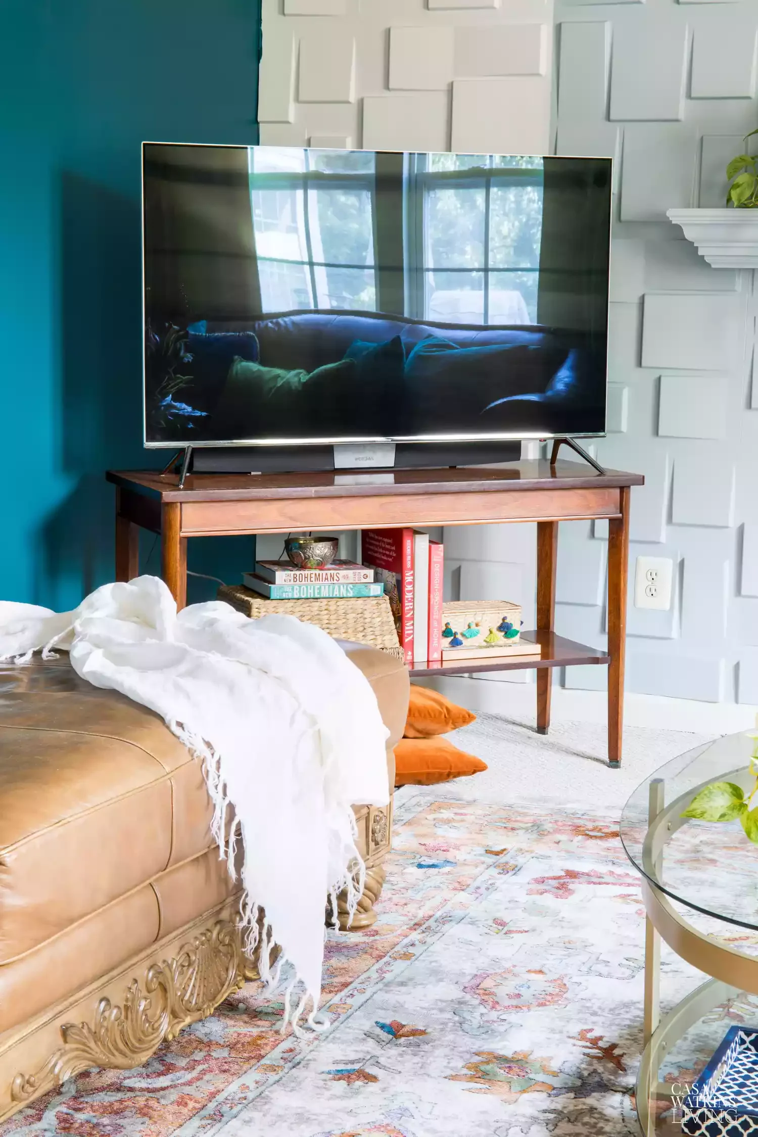 22 TV Stand Ideas That Make Your Room Look Expensive TV Console Table