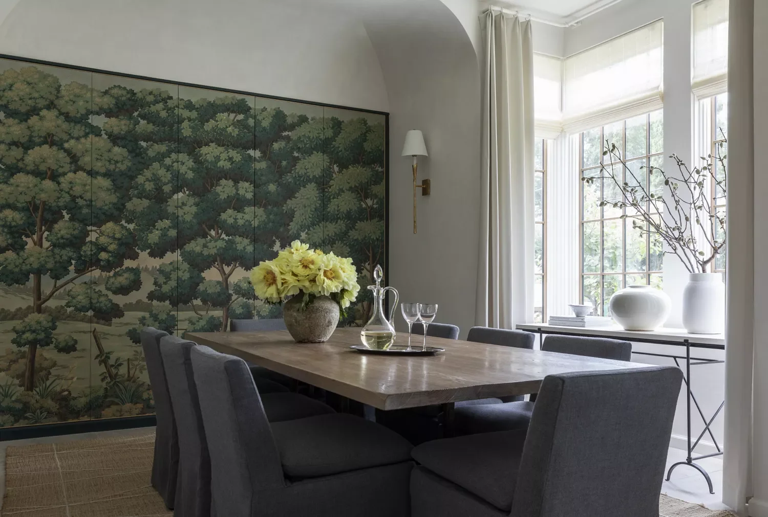 12 Smart Designer Strategies to Make Your Dining Room Look Spacious and Bright Table Anchored With Rug