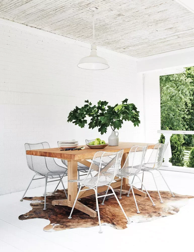 32 Modern Farmhouse Dining Room Ideas That Bring Rustic Warmth to Your Home Take It Outdoors