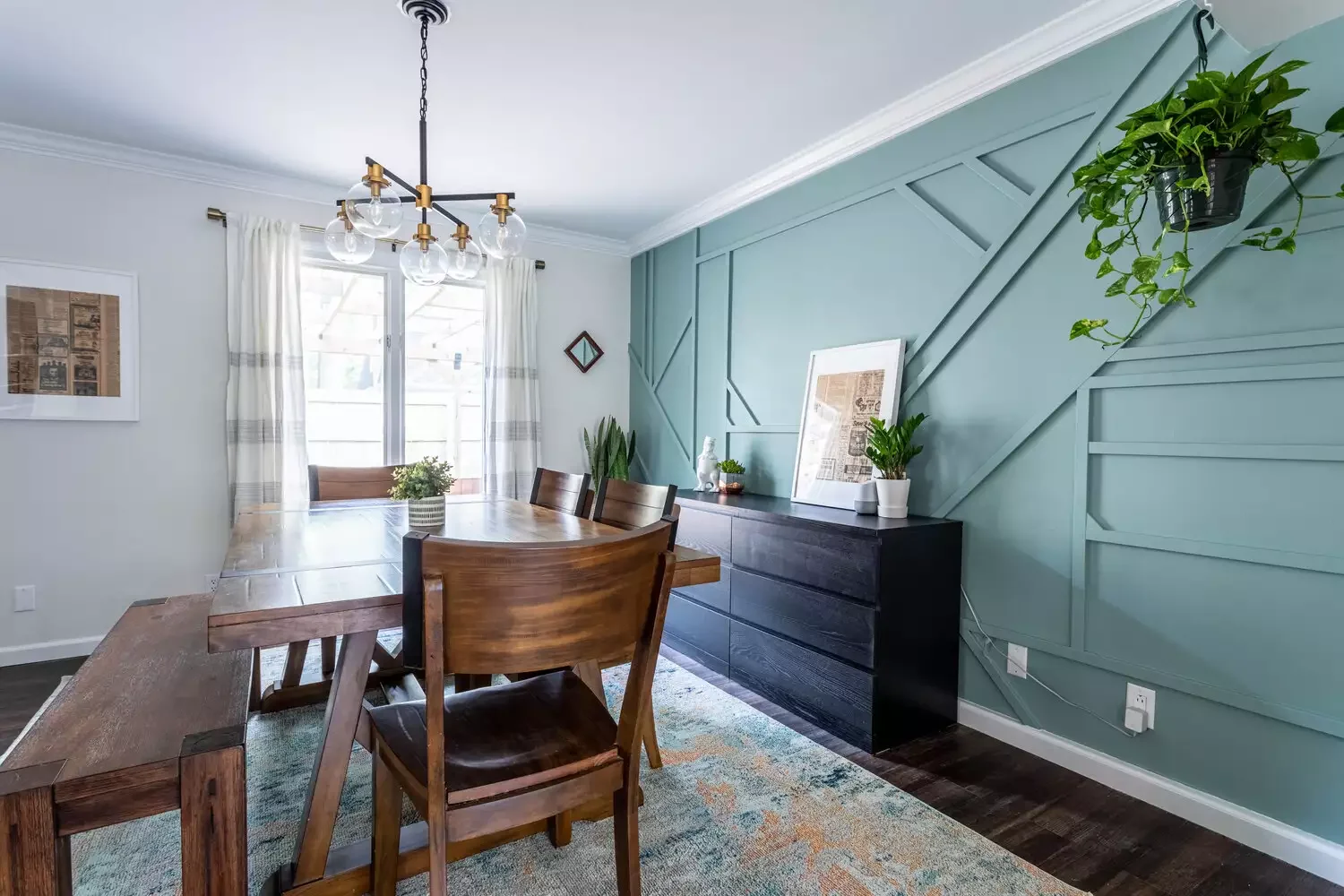 35 Beautiful Dining Room Rug Ideas That Will Transform Your Space 18 Take a Color Risk
