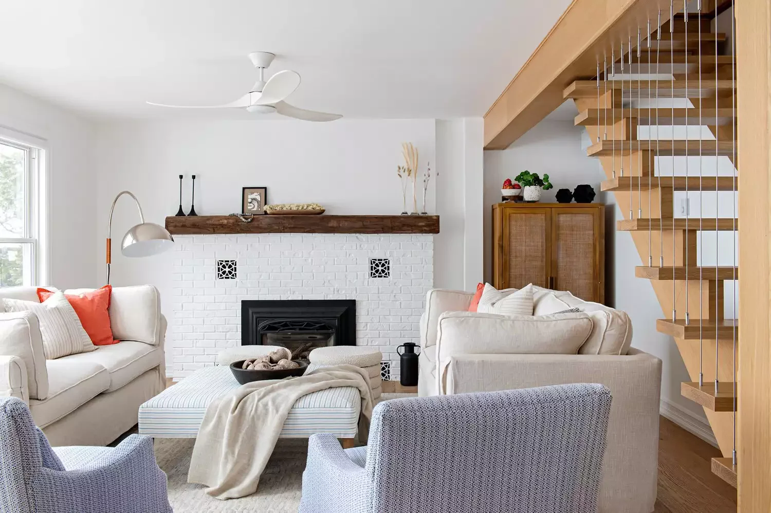 26 Contemporary Staircase Designs That Will Transform Your Home's Style 7 Tension Wire Guardrail