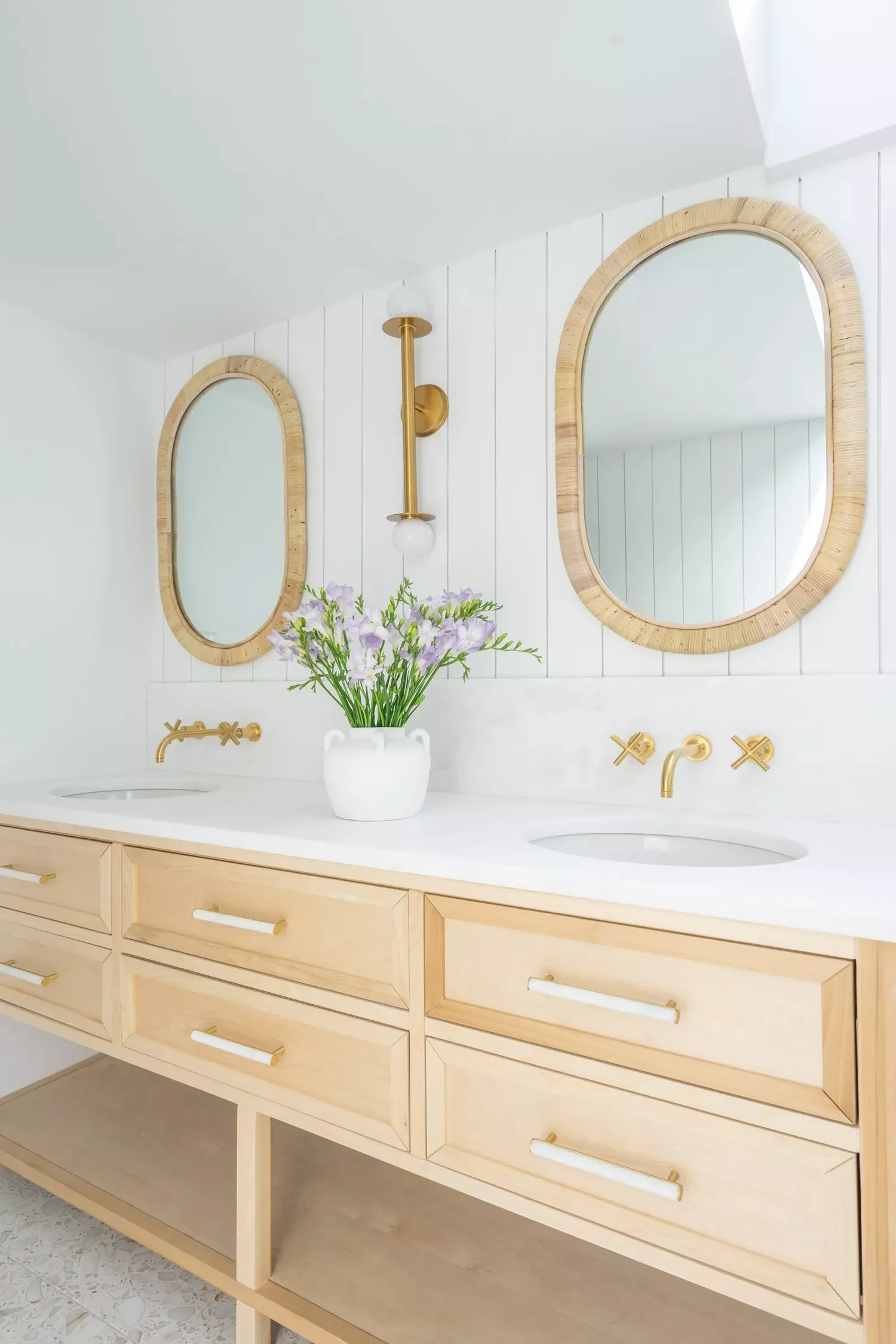 30 Soothing Neutral Bathroom Designs for Ultimate Relaxation 14 Texture-Filled Neutral Bathroom