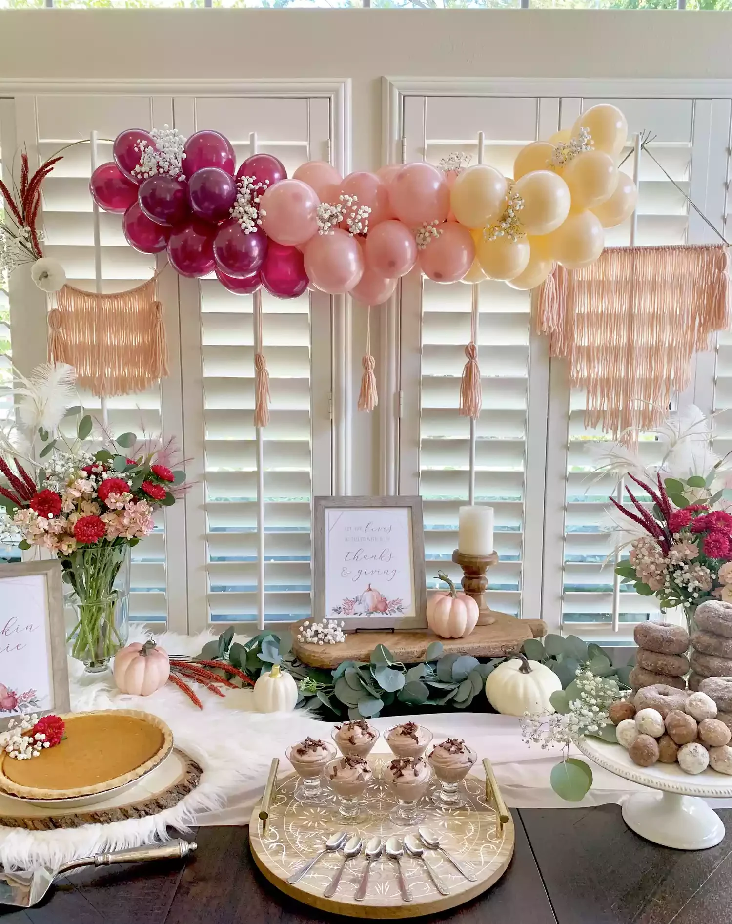 62 Stunning Thanksgiving Table Ideas That Will Wow Your Guests 17 Thanksgiving Dessert Table