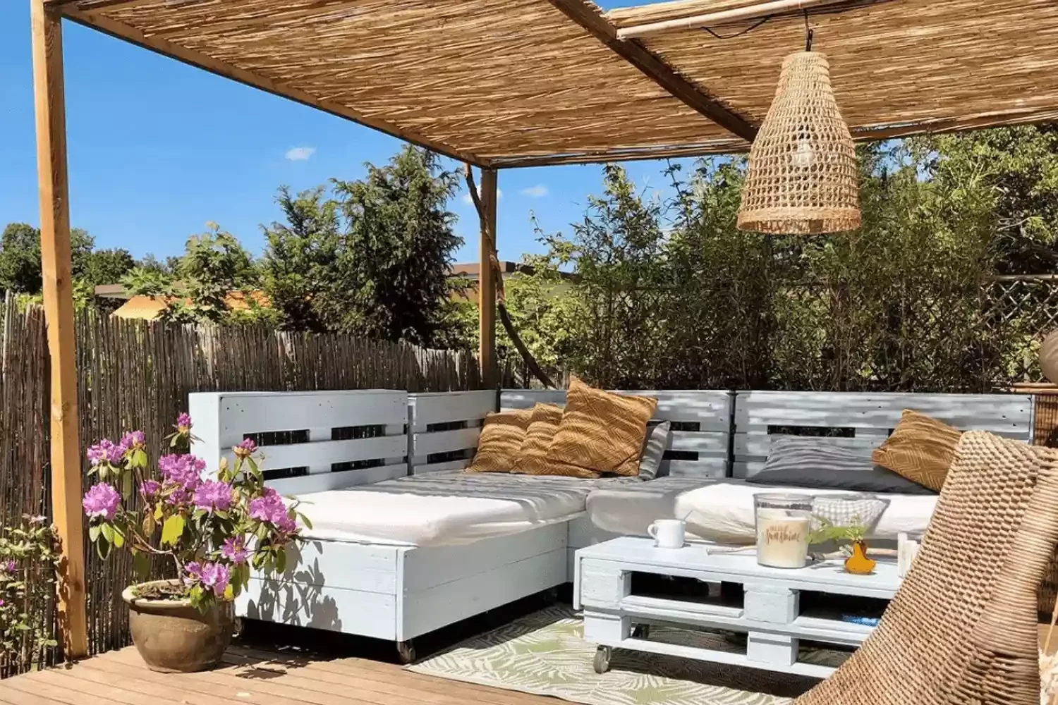 21 Budget Covered Deck Ideas That Transform Your Outdoor Space Thatched Seagrass