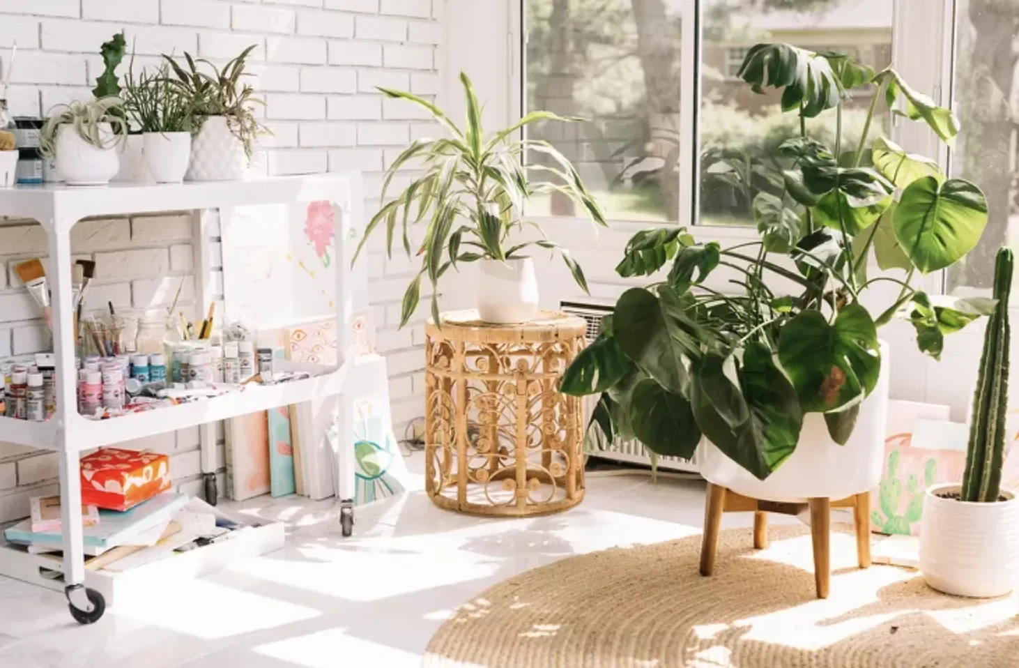 29 Stunning Three-Season Porch Ideas That'll Make You Want to Live Outdoors 15 The Artsy Retreat