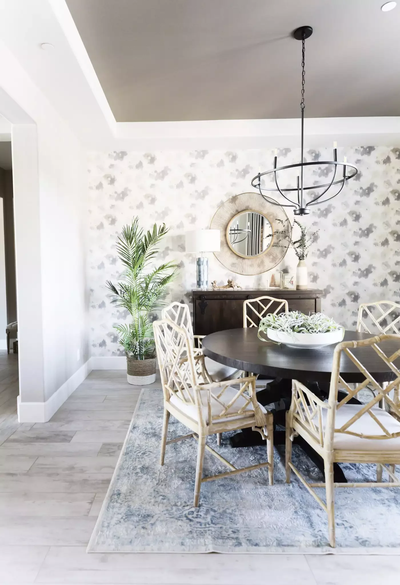 21 Stunning Dining Room Accent Wall Ideas That'll Transform Your Space Think About Lighting