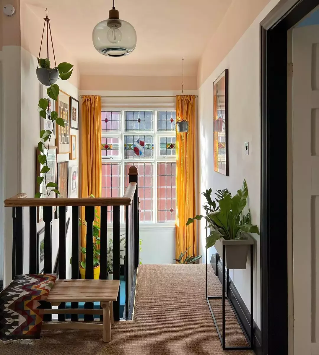 24 Creative Staircase Landing Decorating Ideas to Transform Your Space 19 Think Narrow