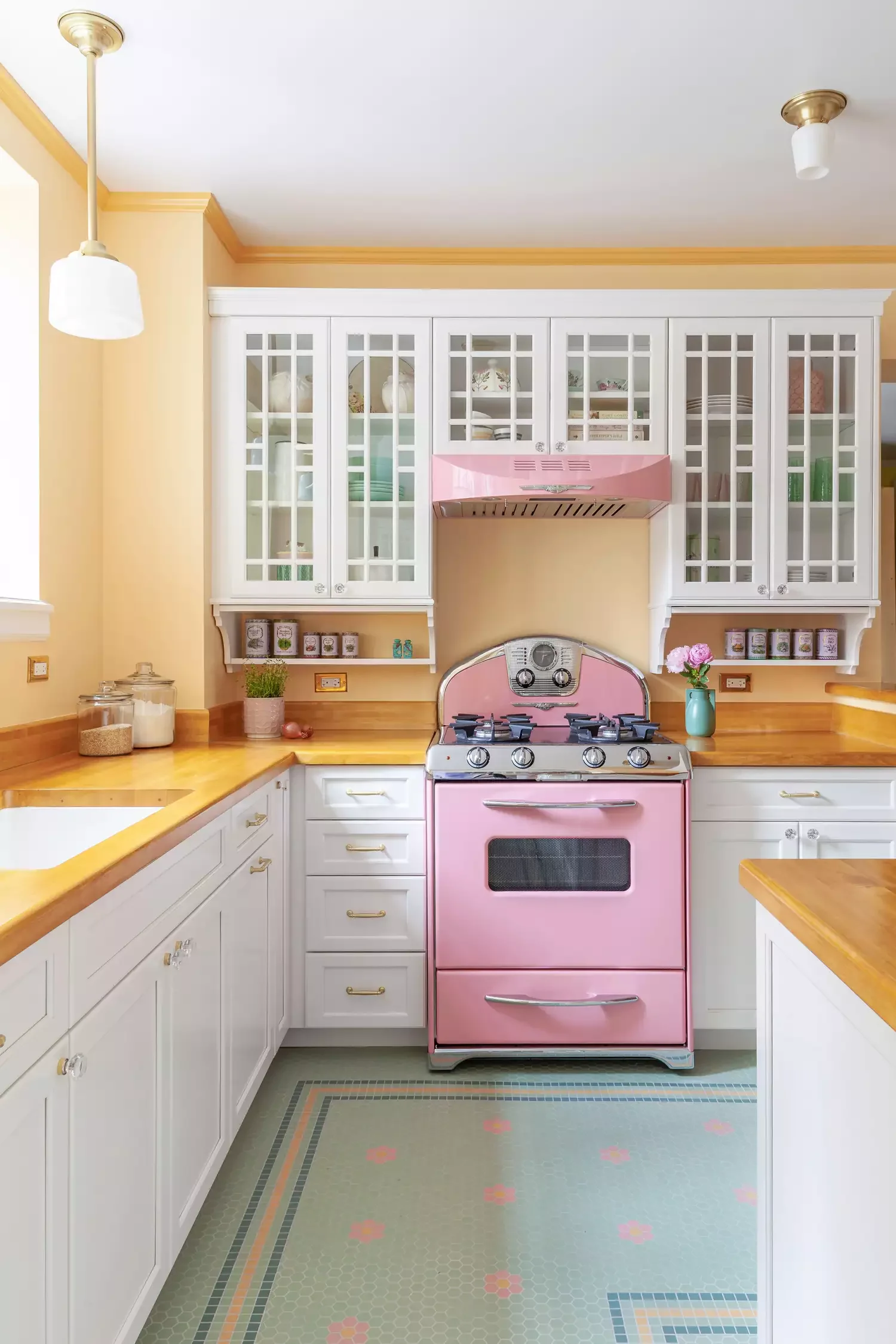 30 Stunning Range Hood Designs That Transform Your Kitchen 16 Think Retro Pink