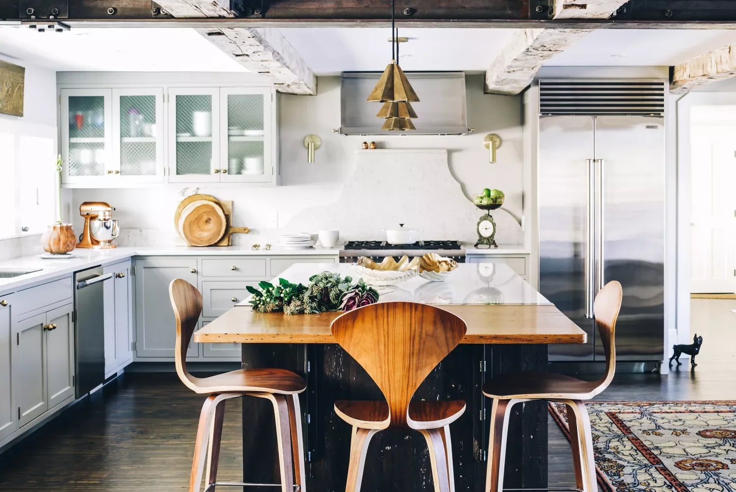 27 Kitchen Bar Ideas That Create the Perfect Entertainment Space Three-Sided Kitchen Bar