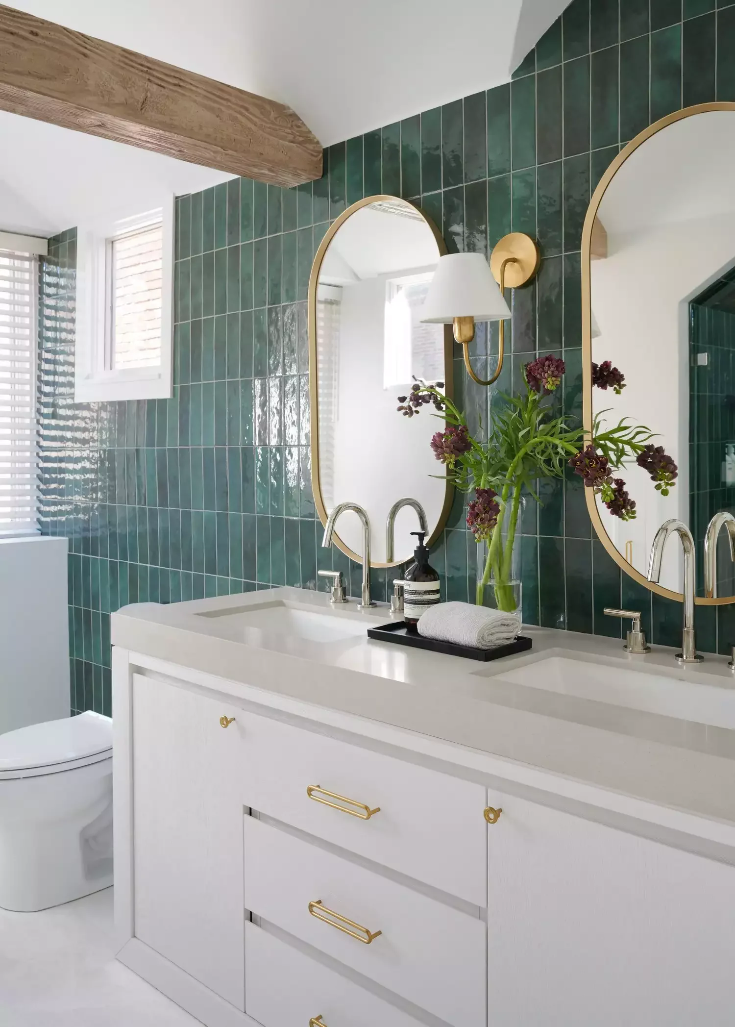 30 Bathroom Wall Decor Ideas That Refresh Your Space This Year Tile Every Wall