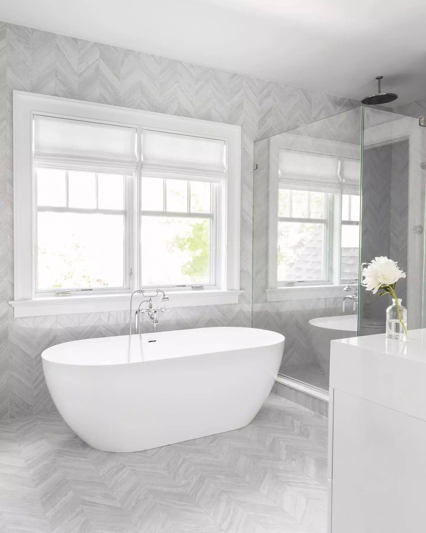 25 Stunning Gray Tile Ideas to Transform Your Bathroom Into a Showstopper 26 Tile Floors and Walls Together