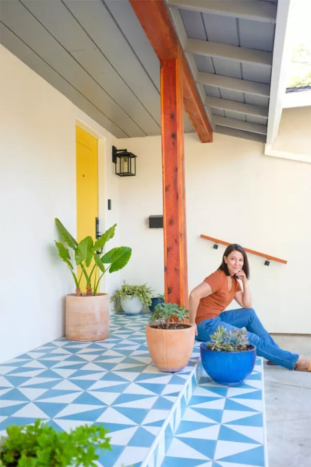 17 DIY Outdoor Decorating Projects to Transform Your Home's Landscape Tiled Front Patio