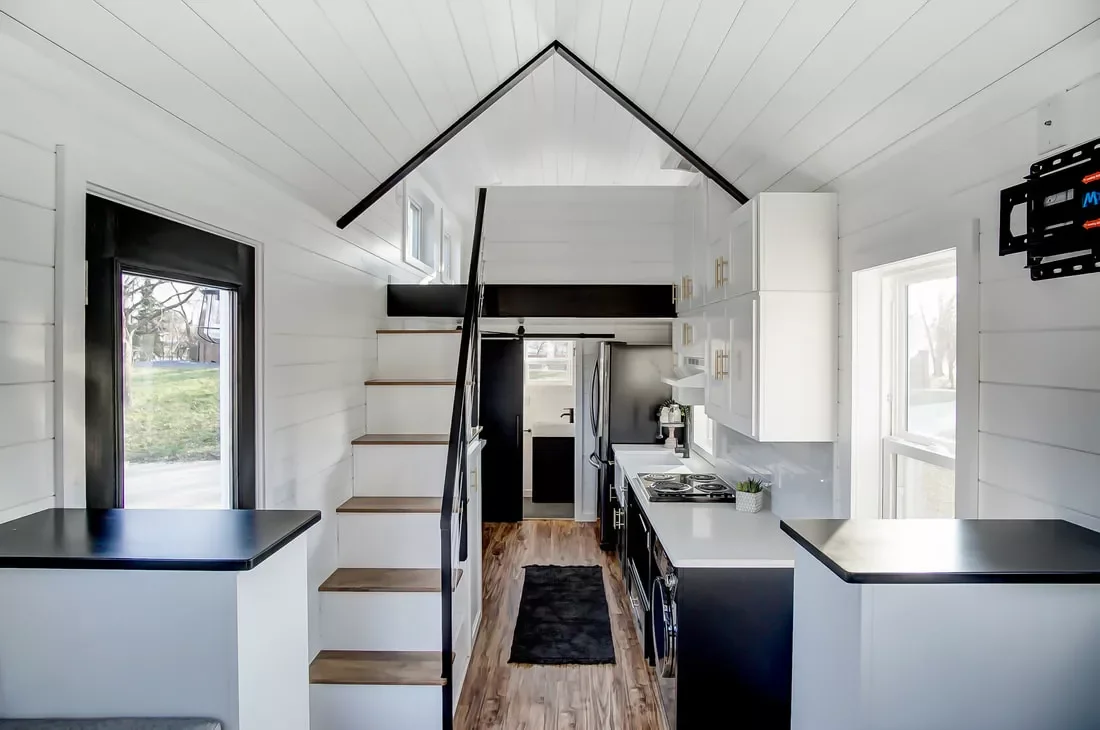 28 Space-Saving Loft Bedroom Ideas That Will Transform Your Small Space 11 Tiny House Loft Bedroom