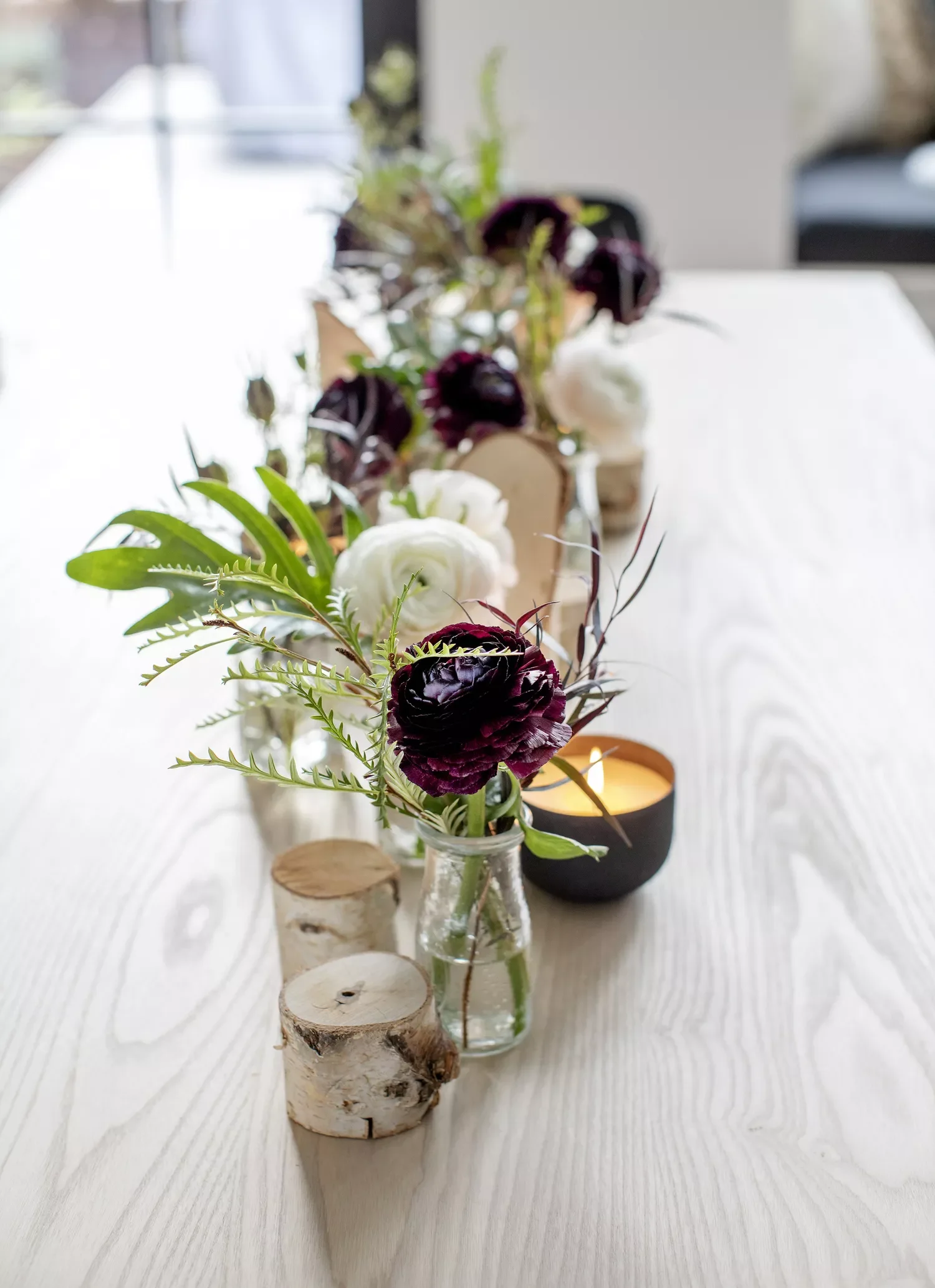 40 Stunning Christmas Table Decor Ideas That Will Make Your Holiday Gatherings Unforgettable 34 Tiny Logs and Winter Florals