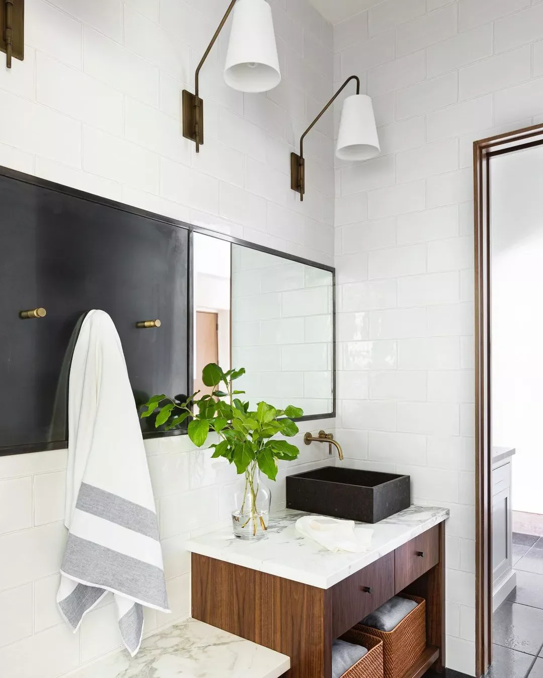 74 Amazing Bathroom Decorating Ideas That Will Transform Your Space 62 Towel Hanging Wall