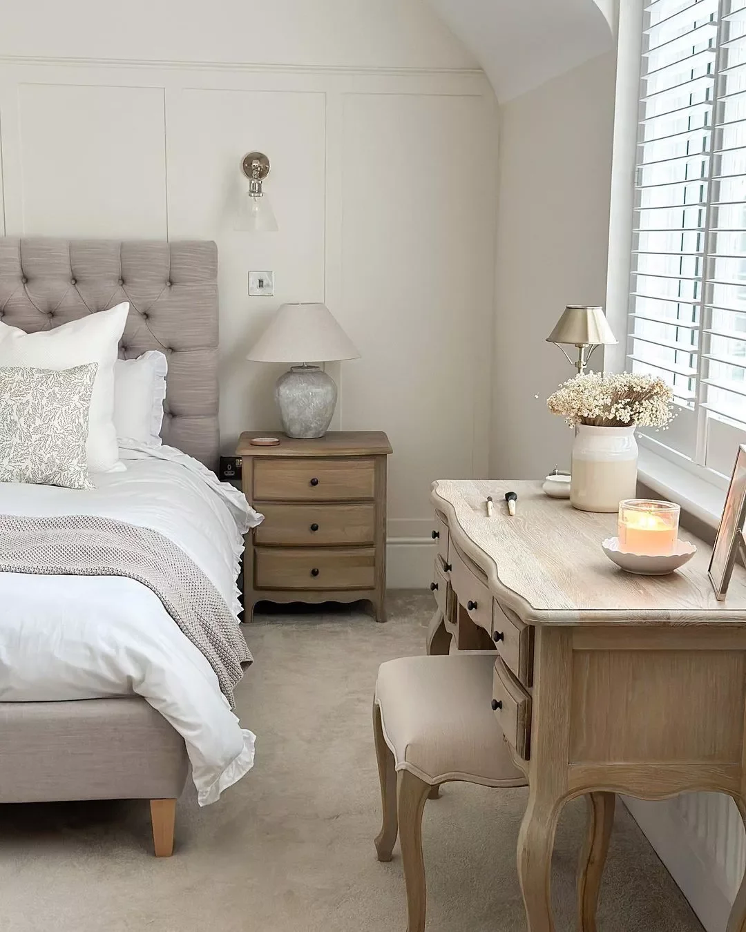 33 Stylish Beige Bedroom Ideas That Will Transform Your Space 25 Traditional Beige