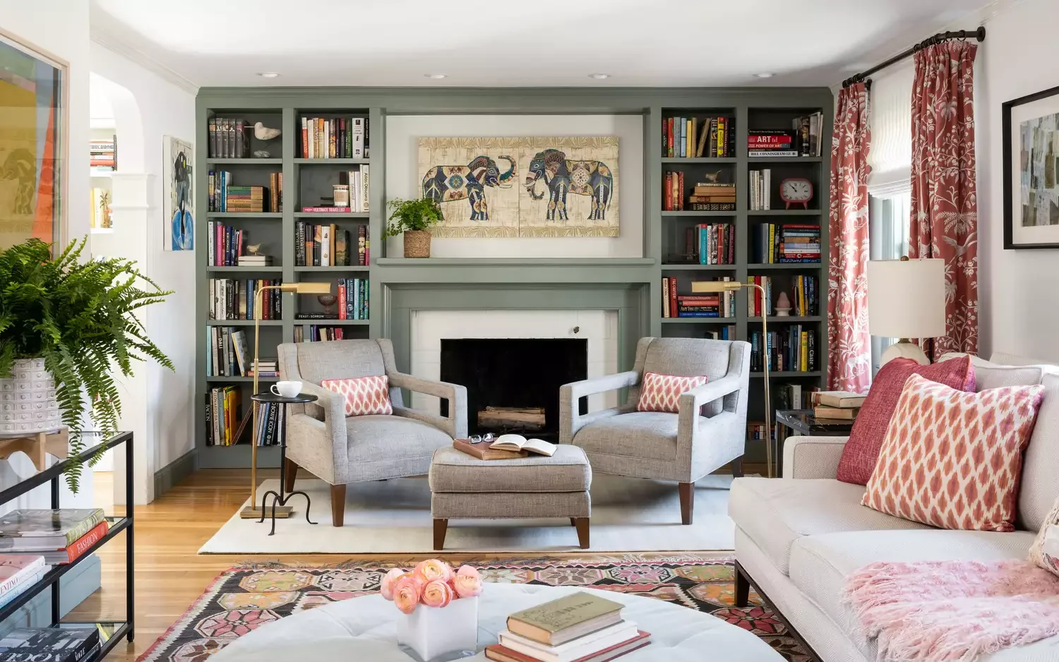 44 Irresistibly Cozy Living Room Ideas That Will Transform Your Space 23 Traditional Color Scheme
