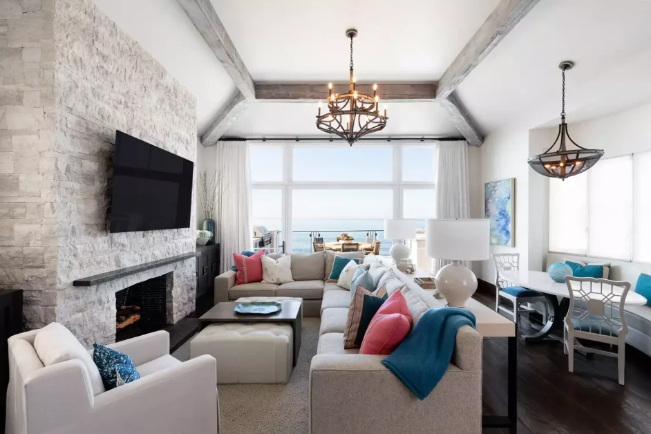 32 Coastal Living Room Ideas That Bring Ocean Vibes Home 20 Traditional Red Accents
