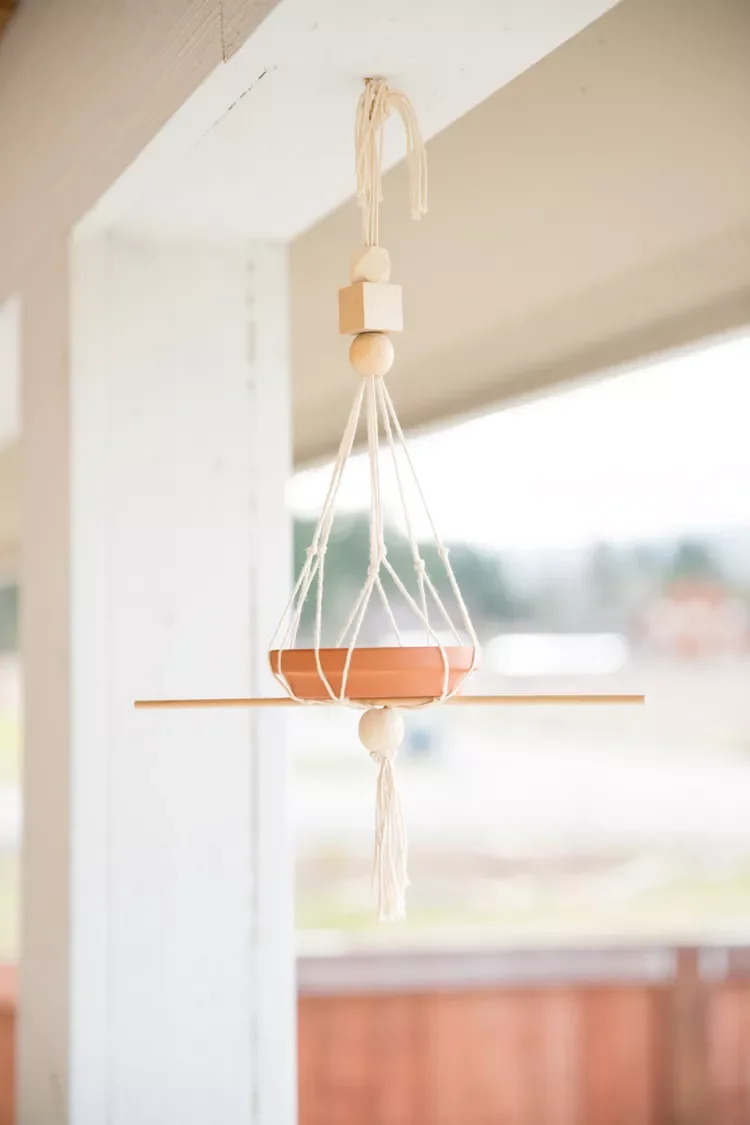 36 Simple Patio DIY Projects to Transform Your Outdoor Space 26 Treat Your Backyard Birds