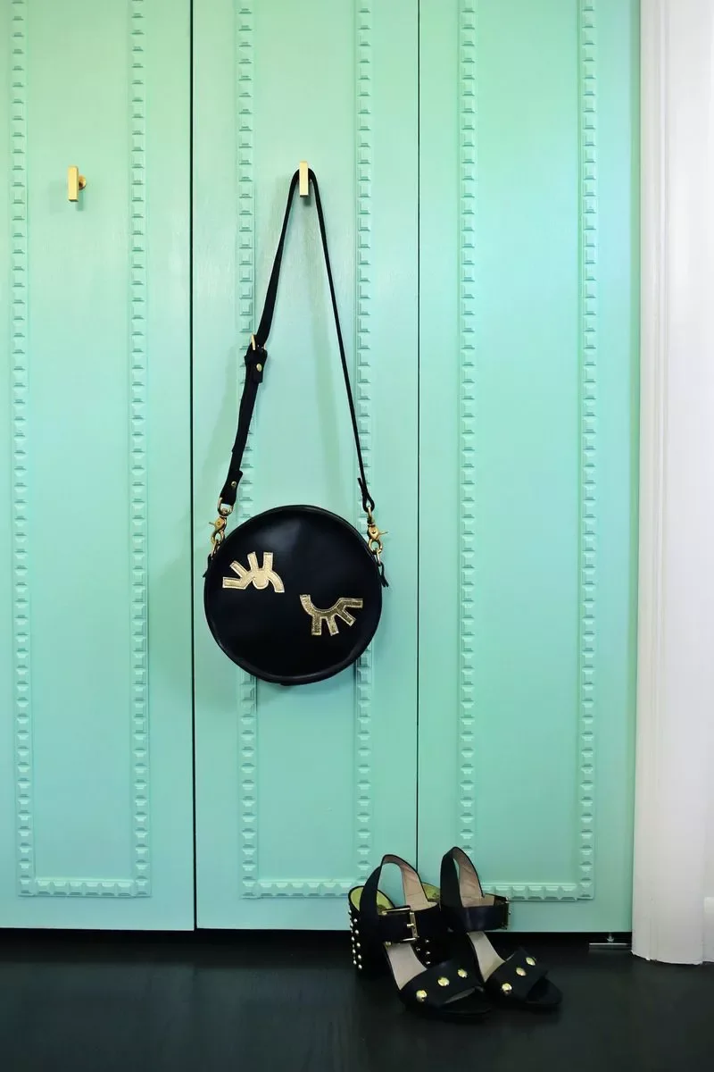 26 Creative DIY Closet Door Makeovers That Transform Your Space 20 Trim Detail Closet Doors