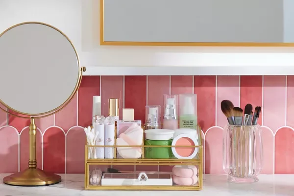 41 Stylish Bar Shelf Ideas That Will Transform Your Home Bar 19 Tropical Bar Shelf