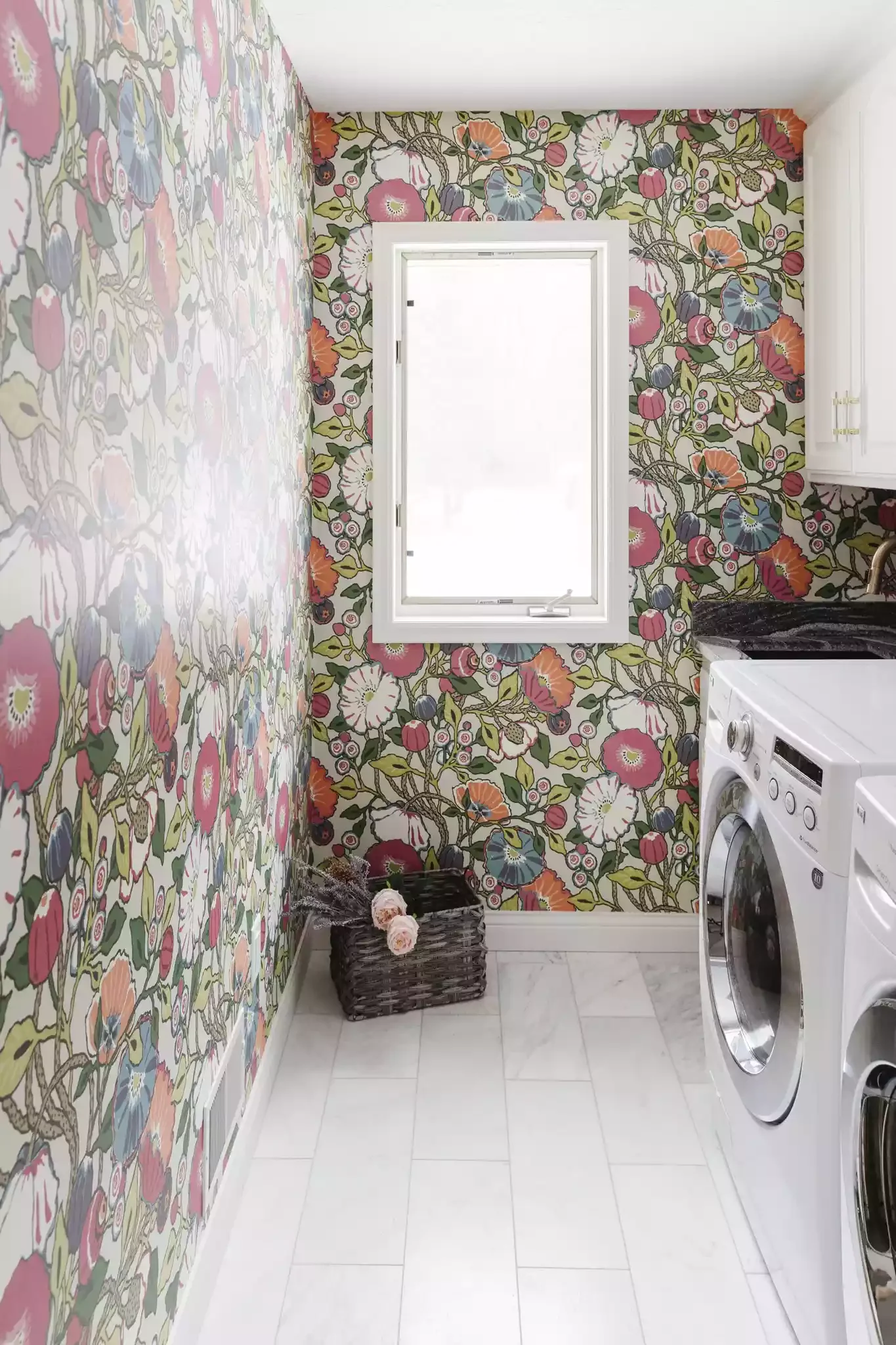 55 Small Laundry Room Ideas That Blend Style With Smart Functionality Try Bold Floral Wallpaper