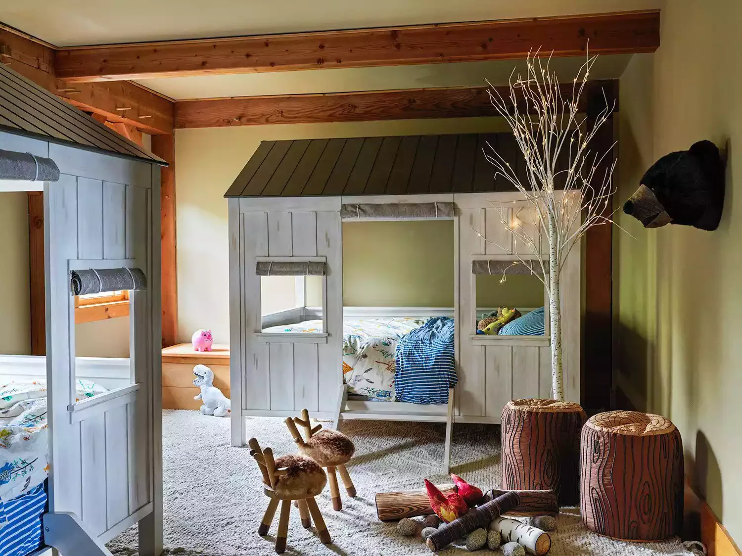 15 Creative Small Shared Bedroom Ideas to Maximize Every Square Inch 8 Try Bunk Houses