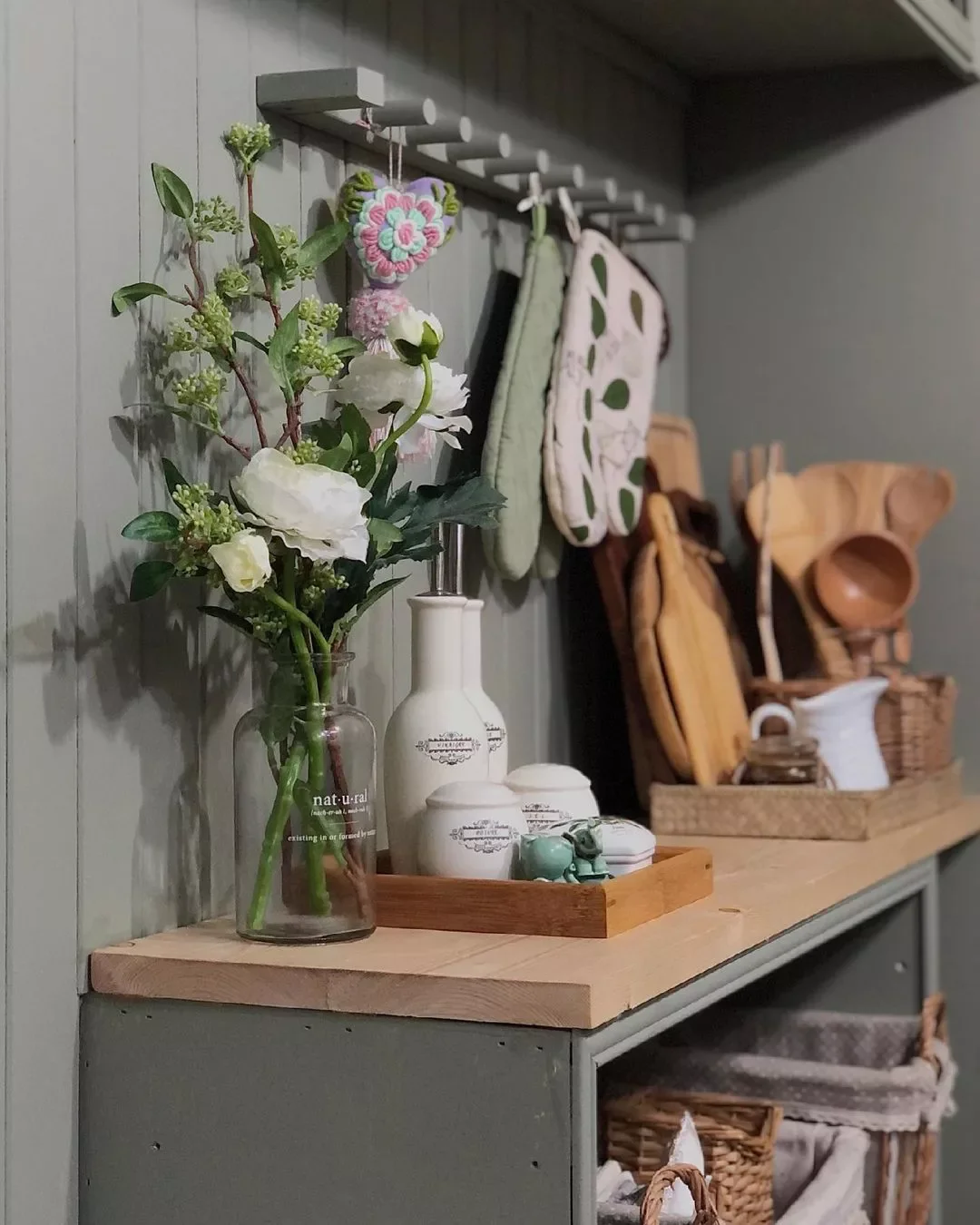 23 Stunning Sage Green Kitchen Ideas That Never Go Out of Style 5 Try Completely Sage Walls