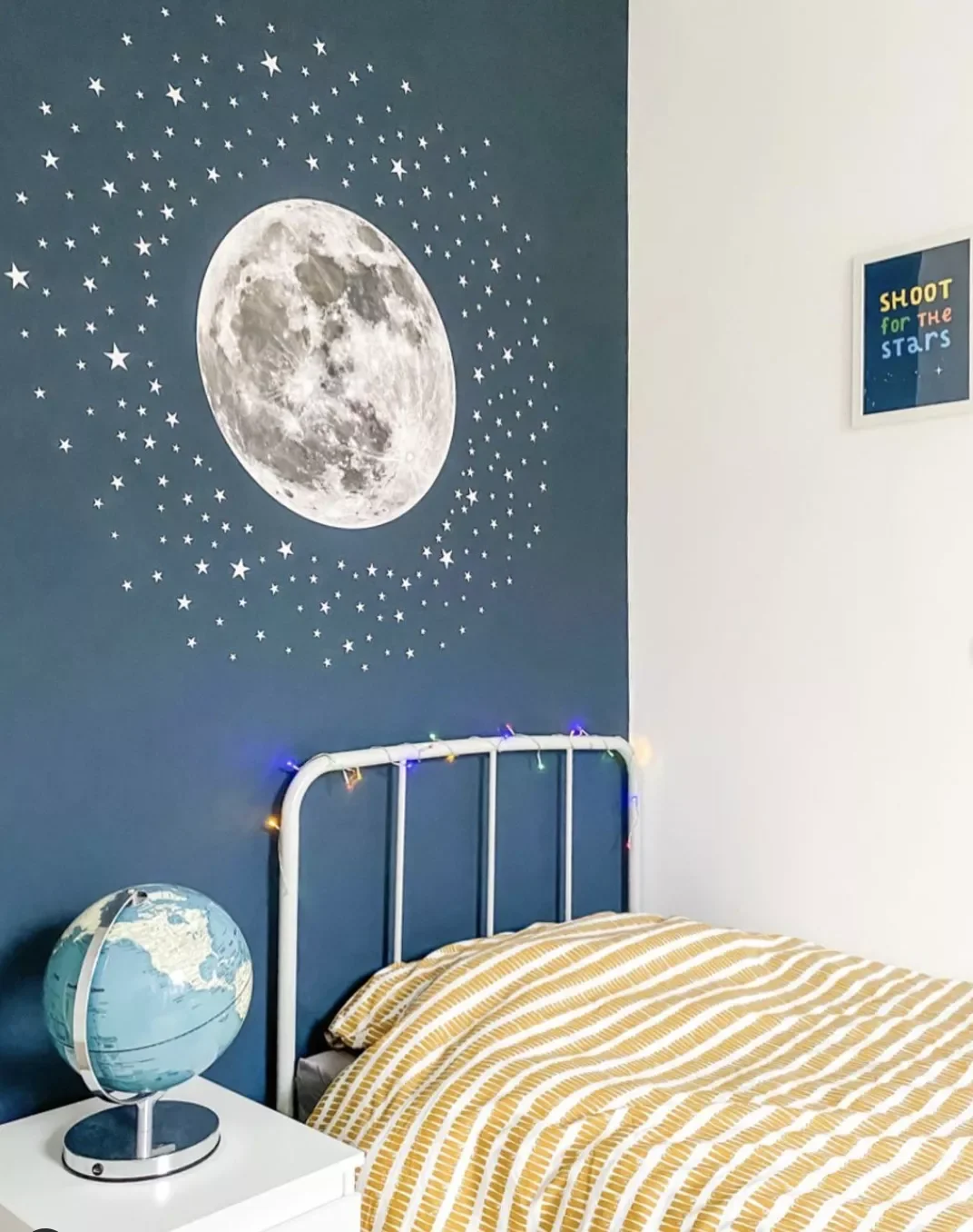 25 Beautiful Accent Wall Ideas to Transform Any Room 21 Try Felt Stickers