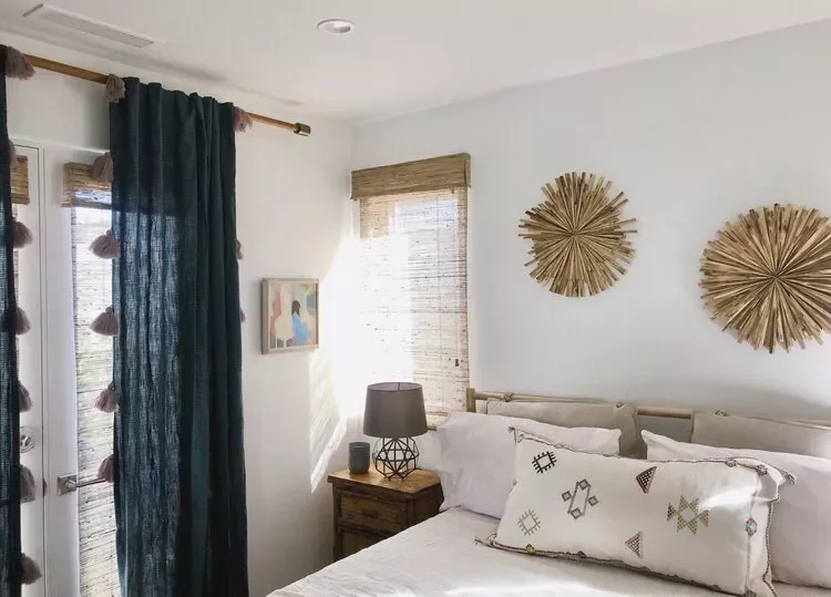 41 Cozy Earth-Inspired Bedroom Ideas That Will Transform Your Sleep Space 37 Try Rattan Wall Art