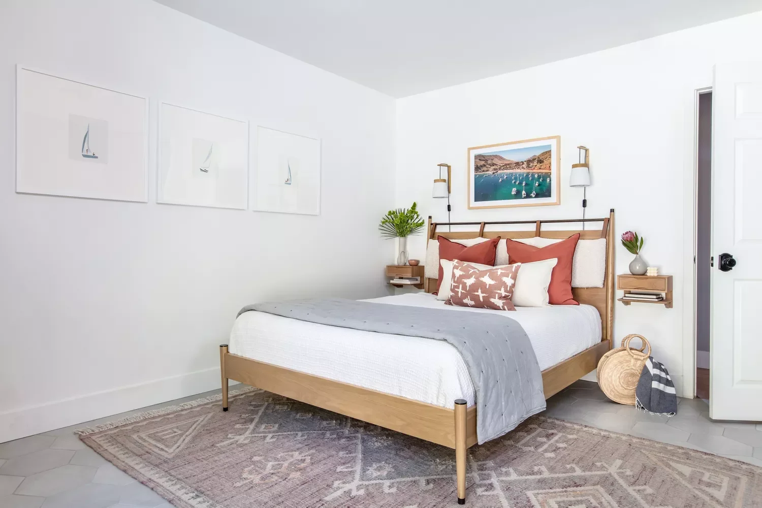 36 Coastal Home Decor Ideas That Transform Your Space Into a Seaside Sanctuary 23 Try Sailboat Pictures
