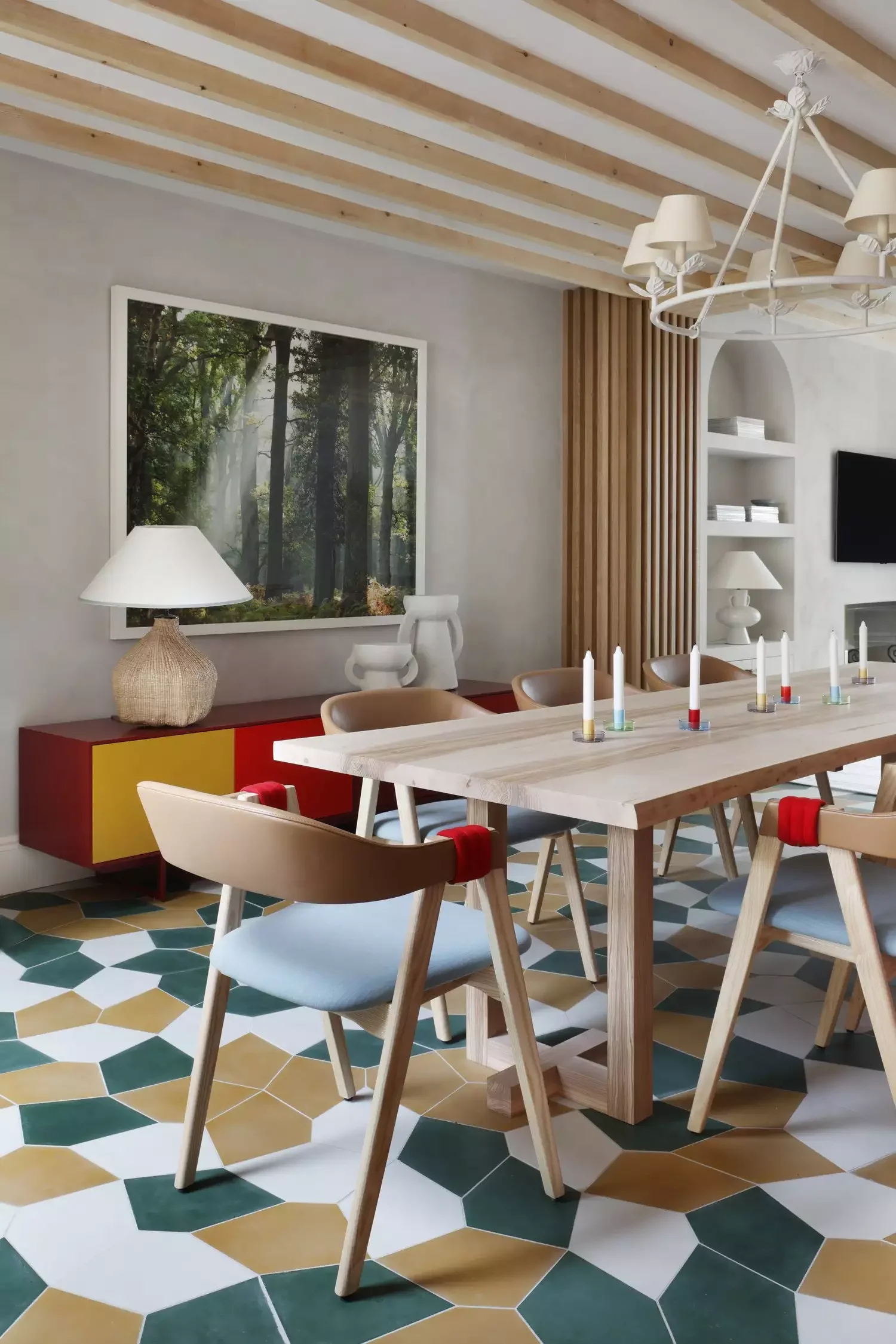 98 Stunning Dining Room Ideas to Transform Your Entertainment Space Try Tile Flooring