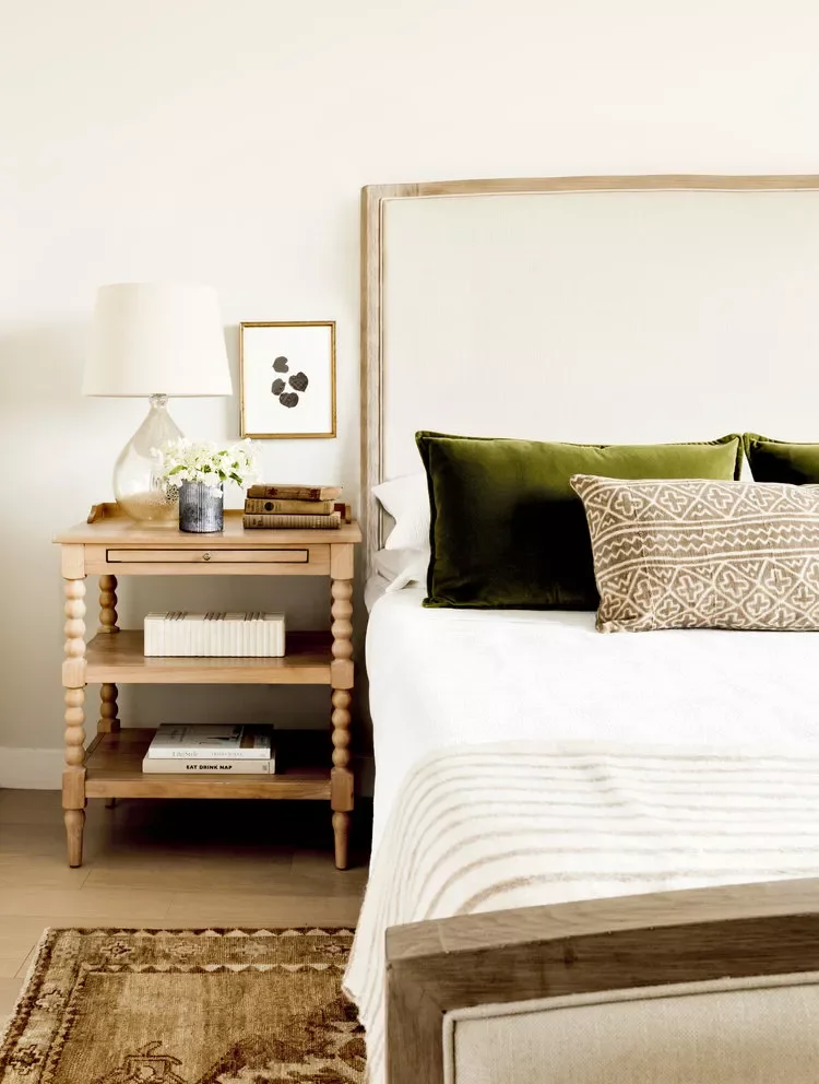 40 Modern Bedroom Ideas That Will Wake Up Your Space 22 Try Traditional