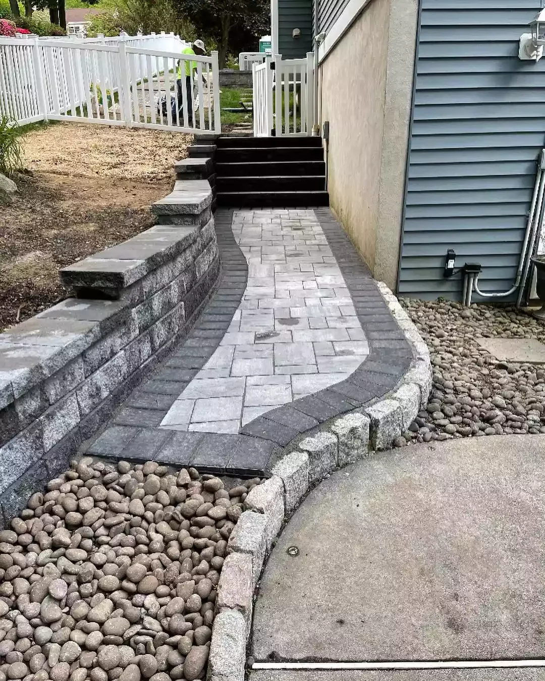 21 Budget-Friendly Retaining Wall Ideas That Transform Your Landscape Try Two-Tone
