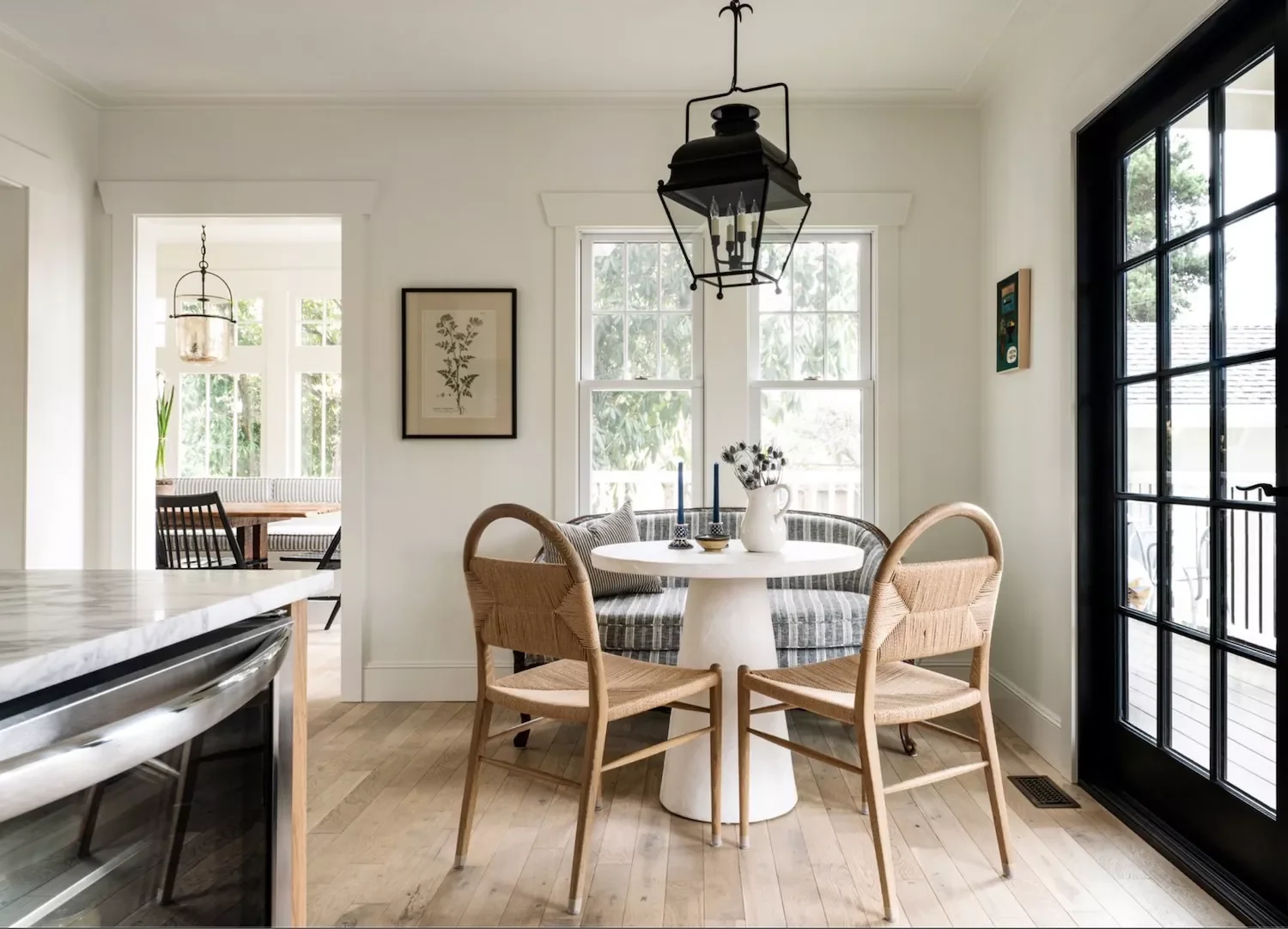 32 Modern Farmhouse Dining Room Ideas That Bring Rustic Warmth to Your Home Try Vintage Seating