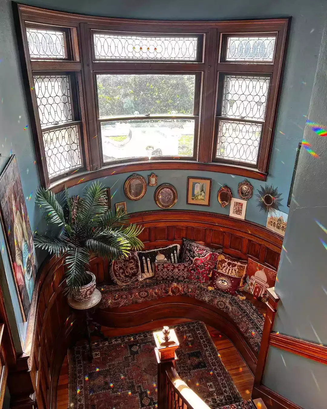 24 Creative Staircase Landing Decorating Ideas to Transform Your Space 14 Try a Built-in Bench