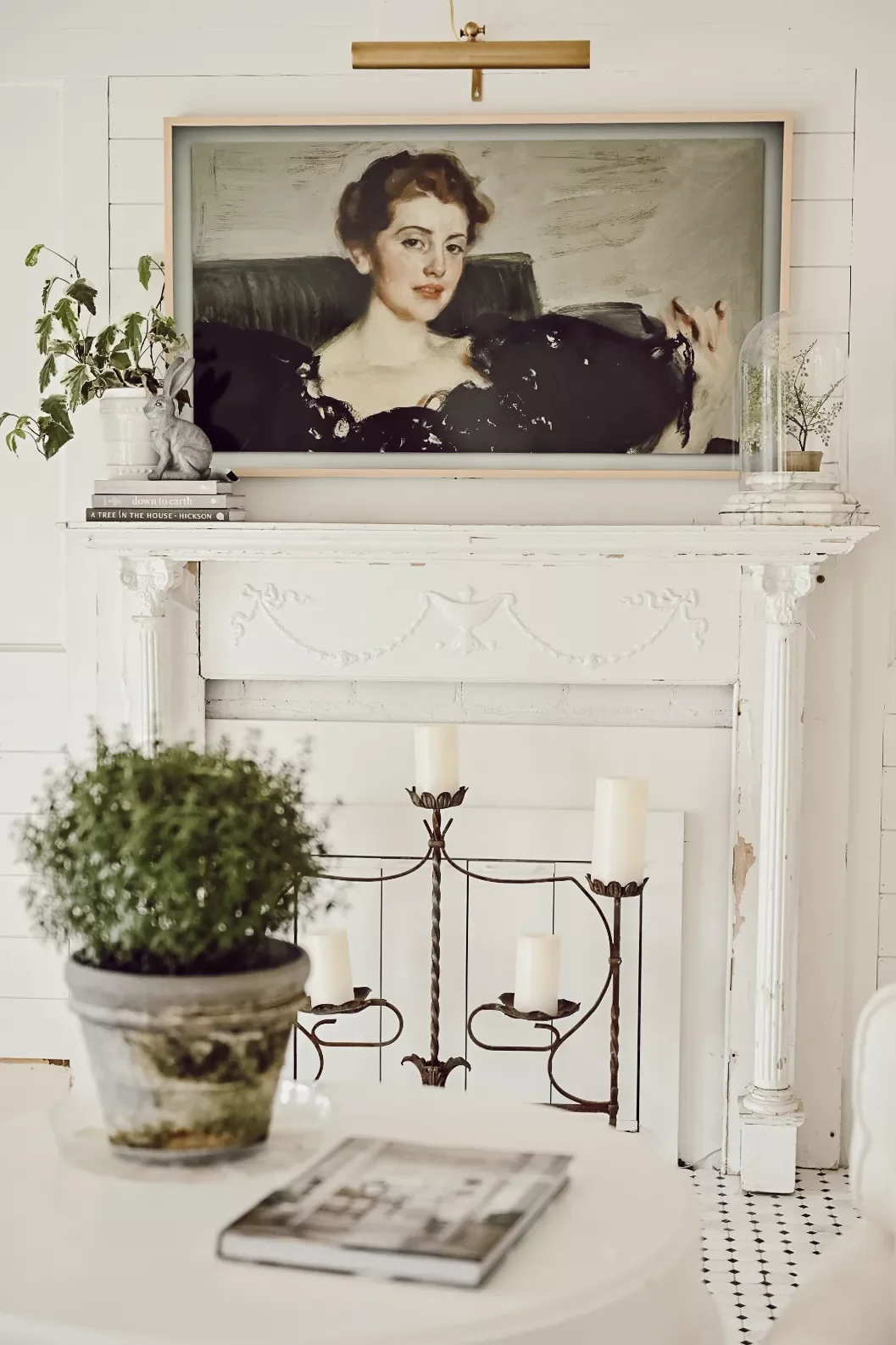 21 Brilliant Ways to Style Your Small Living Room TV Without Compromising Style 4 Try a Frame TV