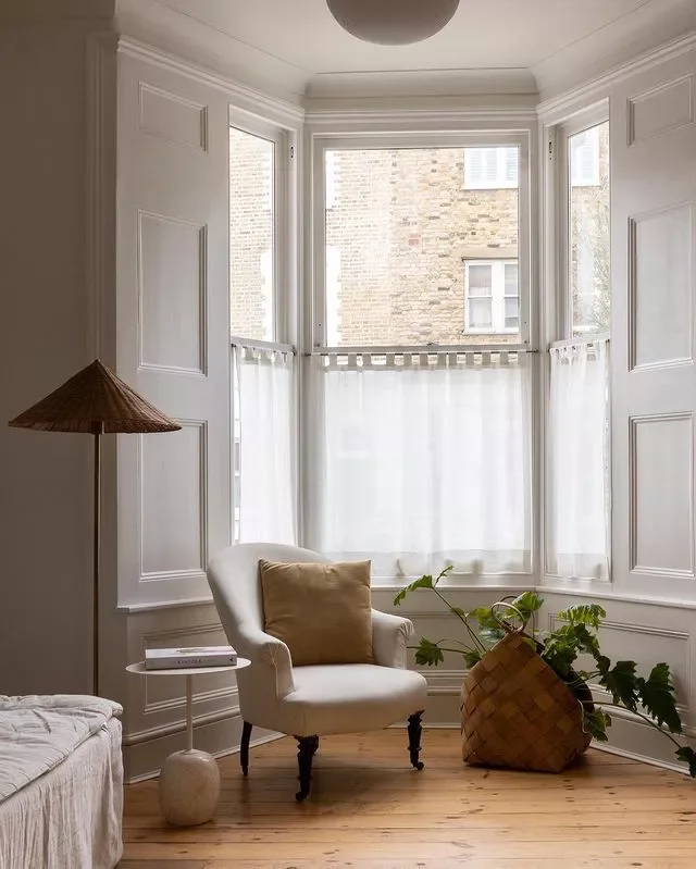 21 Stunning Bay Window Ideas That Will Transform Your Living Room 20 Try a Fun Plant Setup