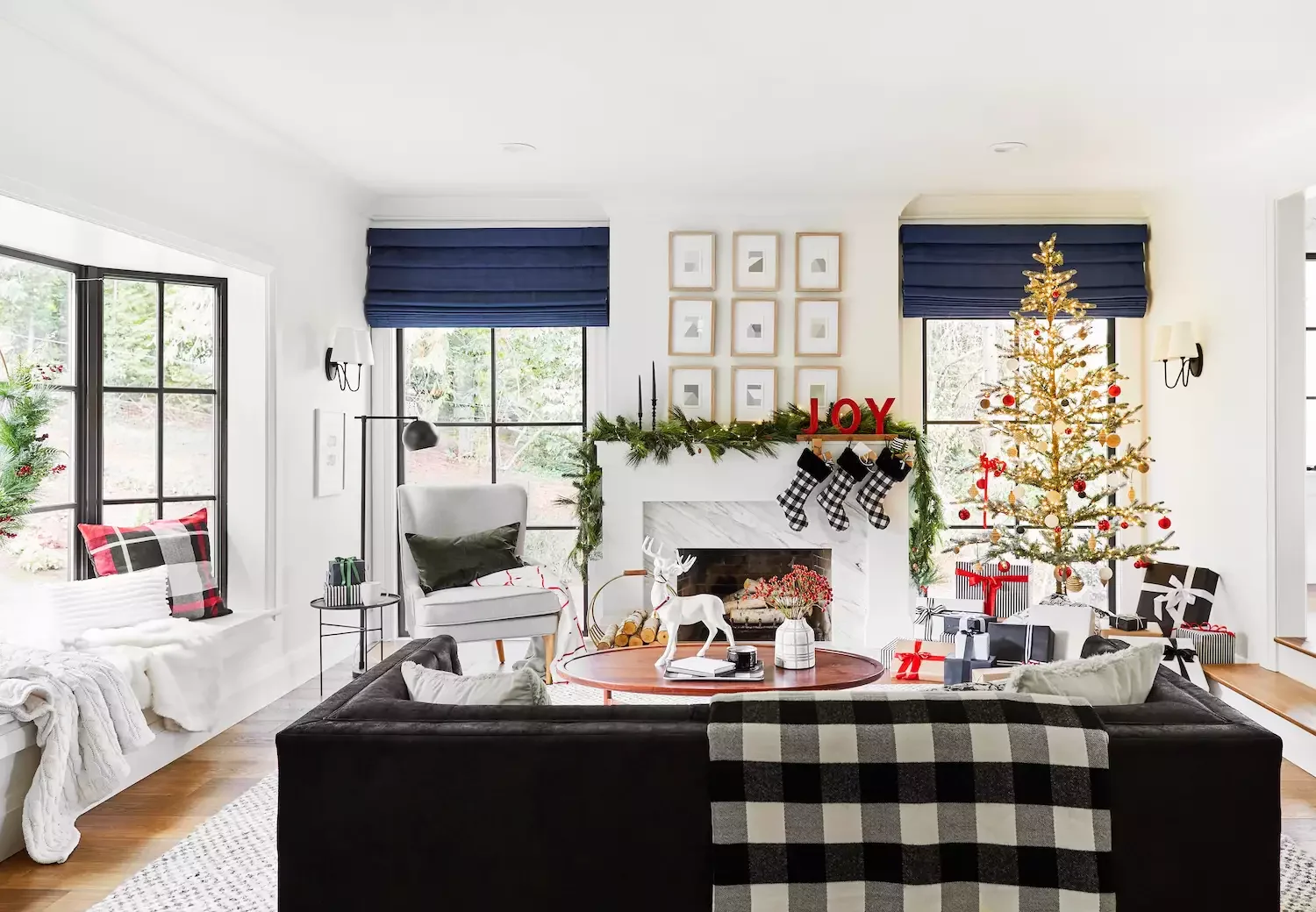 50 Christmas Decorating Ideas That Create a Designer Wonderland Try a Gold Tree