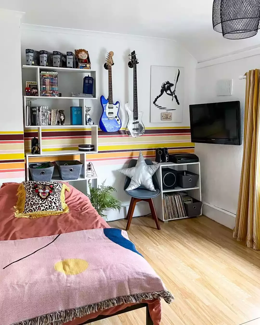 20 Smart Bedroom Shelving Solutions That Transform Your Space Try a Modular Setup