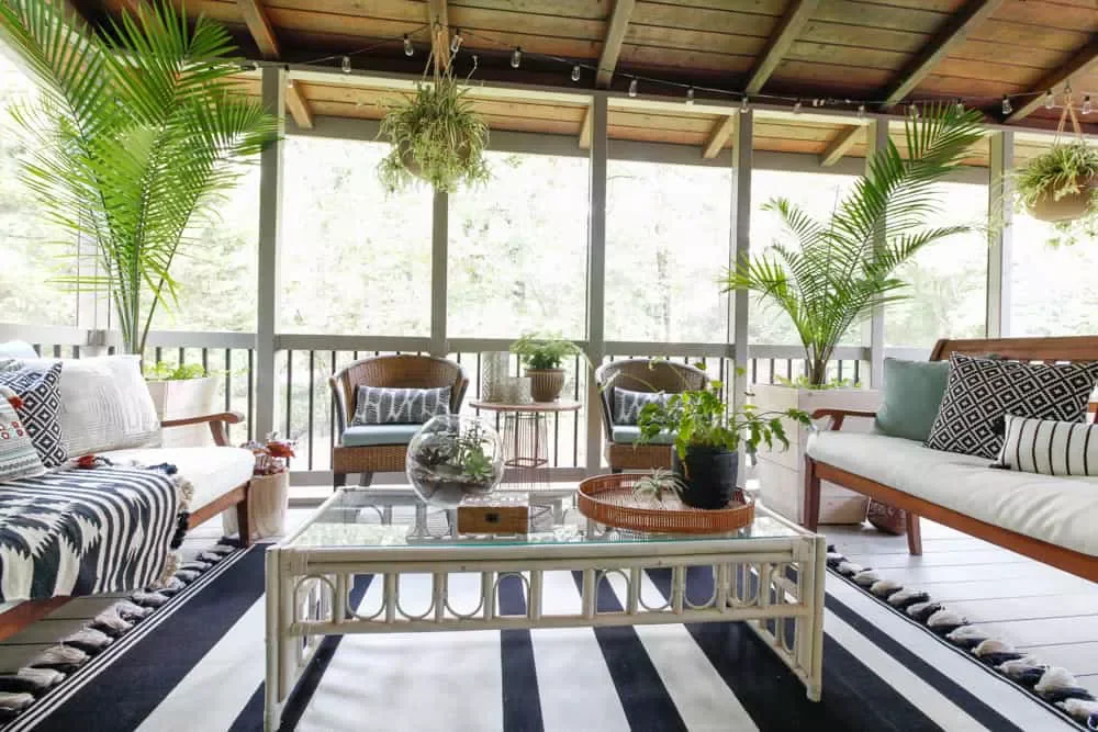 62 Stunning Screen Porch Ideas to Create the Perfect Indoor-Outdoor Retreat Try a Porch Terrarium