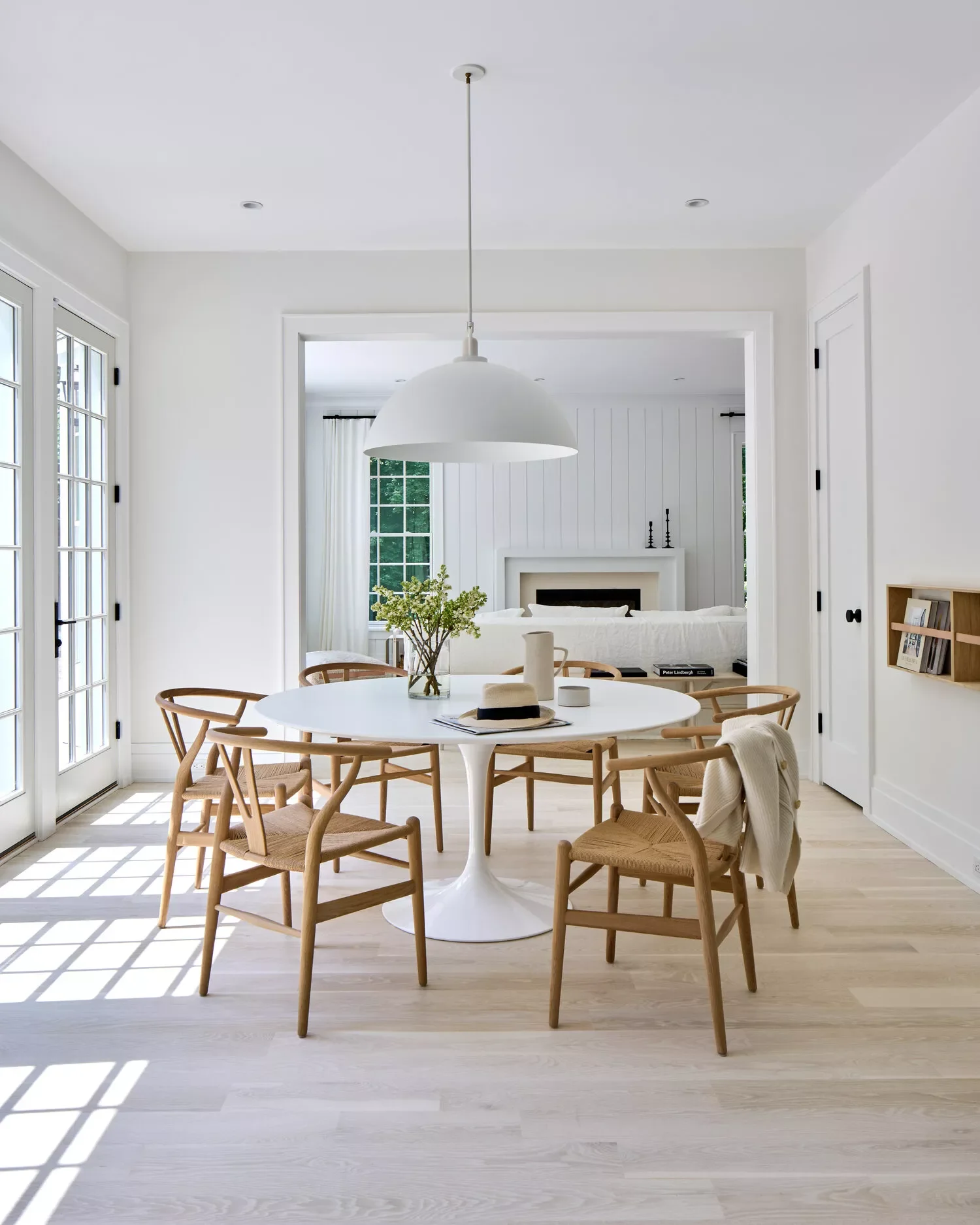 98 Stunning Dining Room Ideas to Transform Your Entertainment Space Try a Round Table