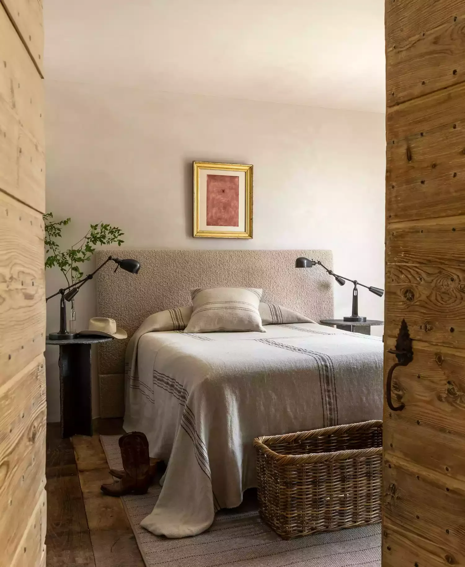 31 Luxurious Bedroom Design Ideas That Transform Your Space Into a Five-Star Retreat 22 Try a Textural Headboard