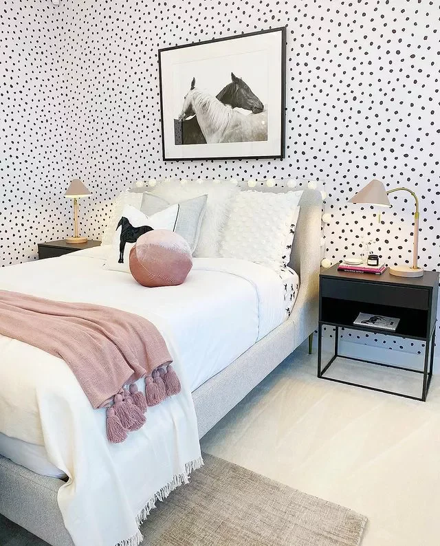 20 Tween Bedroom Ideas That Will Absolutely Wow Them 18 Try a Theme