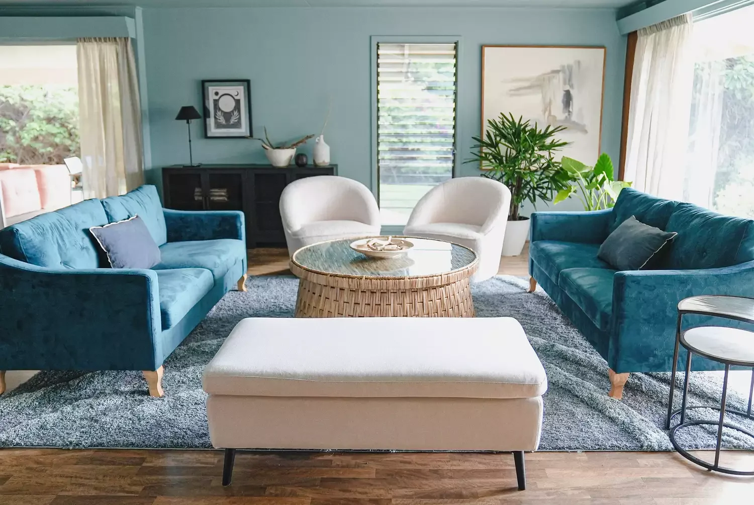 50 Elegant Living Room Ideas That Feel Warm and Inviting 4 Try a Tonal Look