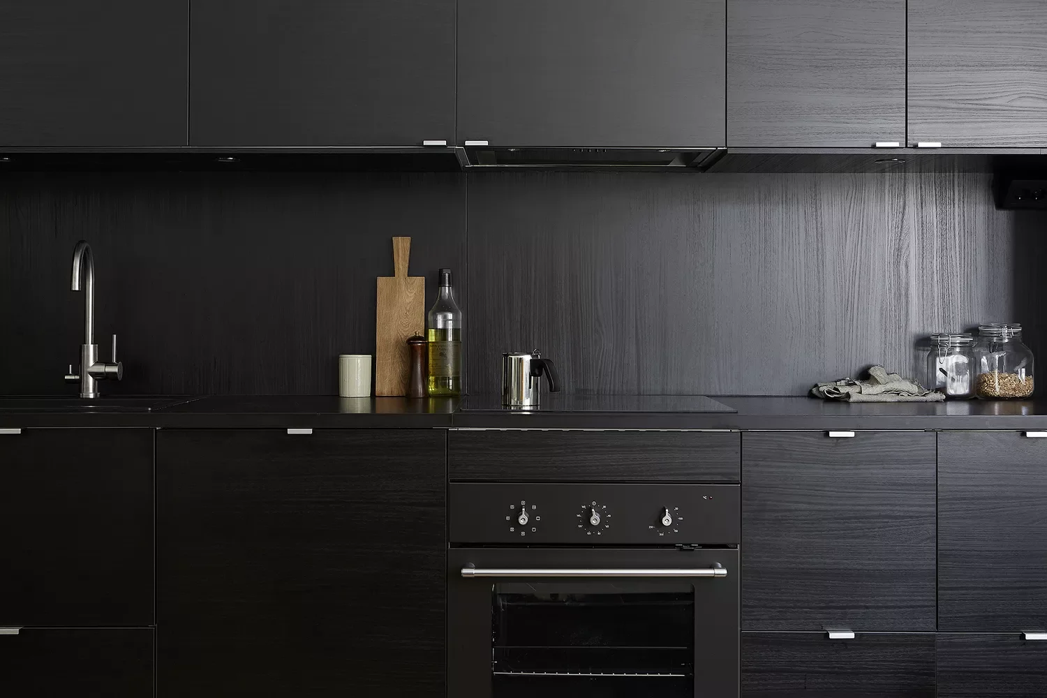 39 Fresh Modern Kitchen Ideas That Will Transform Your Space 28 Try an All-Black Kitchen